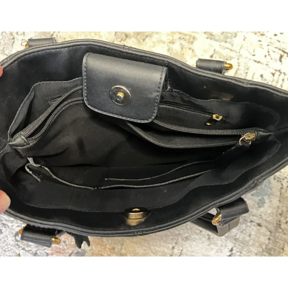 Giani Bernini Black Leather Shoulder Bag Purse Tote Classic Minimalist Studs EUC